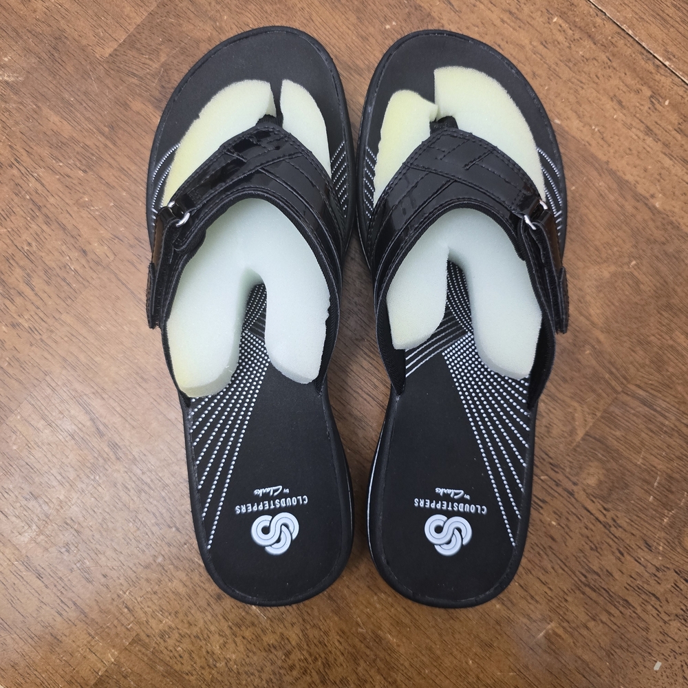 Cloudsteppers by Clarks Black Sandals - Picture 5 of 8